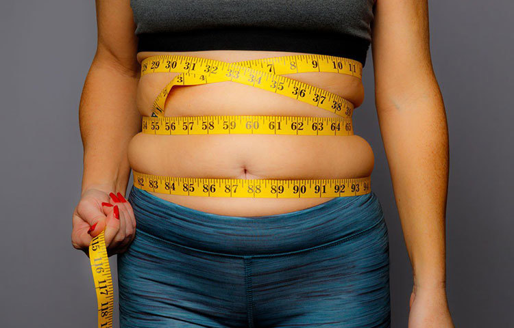 তাদের মতে, অল্প কয়েকদিনের মধ্যে ওজন ঝরিয়ে কিছুটা নির্মেদ হয়ে উঠতে চাইলে লো ফ্যাট নো কার্বসের ডায়েট মানার সময় লক্ষ্য রাখতে হবে আরও কিছু টুকটাক কিন্তু গুরুত্বপূর্ণ নিয়মের দিকে। সেসব না মানলে কিন্তু ডায়েট মেনেও পাবেন না কাঙ্ক্ষিত উপকার।