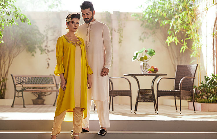 এবারের ঈদের আয়োজনে থাকছে টপস,শর্ট টপস,টিউনিক, টি-শার্ট, ডেনিম, সালোয়ার কামিজ, গাউন, কুর্তি, হেরেম প্যান্ট, ডেনিম, সিগার প্যান্ট ও বাহারি ডিজাইন এবং পালাজ্জো।