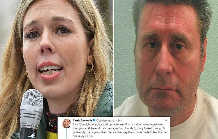 ২০০৯ সালে কনজারভেটিভ হেডকোয়ার্টারে প্রেসের প্রধান হিসেবে ক্যারি সাইমন্ডস কাজ শুরু করেন। মাত্র ২৯ বছর বয়সেই এই তরুণী তার দক্ষতার মাধ্যমে কনজারভেটিভ পার্টির পিআর প্রধান হিসাবে নির্বাচিত হন।