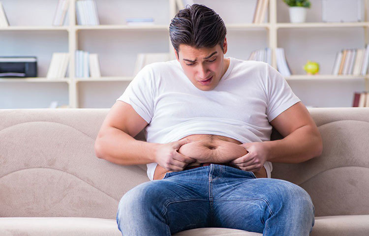 এটি নিয়মিত অভ্যাসের ফলে পেট ও কোমরের কোর মাসলের শক্তি বাড়ে। পেশী টানটান হয়, সঙ্গে মেদ জমে থাকার অবকাশও পায় না। শরীরকে টোনড করে রাখতে হলে এই ধরনের প্লাঙ্ক খুবই কার্যকর। এই জাতীয় প্লাঙ্ক এক্সারসাইজ আসলে মেরুদণ্ডের ভিতরের পেশীগুলোর জোর বাড়ায় ও শক্তপোক্ত করে মেদ ঝরাতে সাহায্য করে।