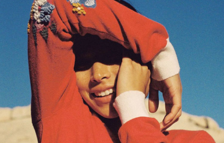 বিশেষজ্ঞদের মতে, সন্তানের জন্মের পর সদ্য মায়েদের মস্তিষ্কে ব্যাপক পরিবর্তন আসে। এ সময়ে মেয়েদের অনুভূতিগুলো অনেক বেশি সজাগ আর ক্রিয়াশীল হয়ে ওঠে।