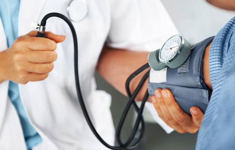 উচ্চ রক্তচাপের সমস্যায় ভুগলে সপ্তাহে একদিন কালোজিরার ভর্তা রাখুন ডায়েটে। কালোজিরার অ্যান্টিঅক্সিড্যান্ট রক্তচাপকে নিয়ন্ত্রণে রাখে। রক্তচাপের ওষুধের সঙ্গে এই পথ্য বিশেষ কার্যকর।