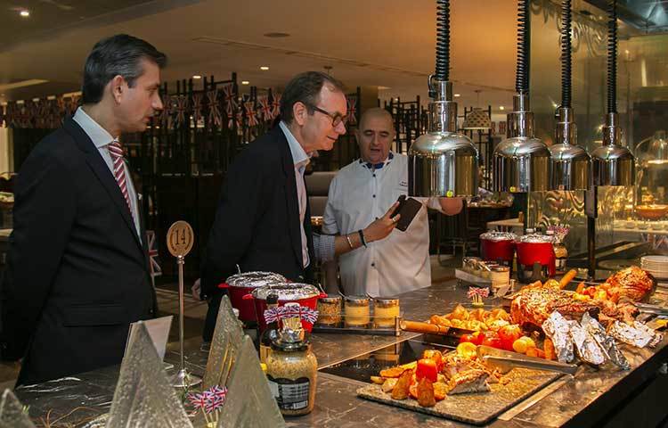 ২৮ এপ্রিল ‘দ্য গ্রেট ব্রিটিশ ফুড ফেস্টিভ্যালটি’-এর উদ্বোধন করেছেন ঢাকায় নিযুক্ত ব্রিটিশ হাই কমিশনার রবার্ট চ্যাটার্টন ডিকসন।