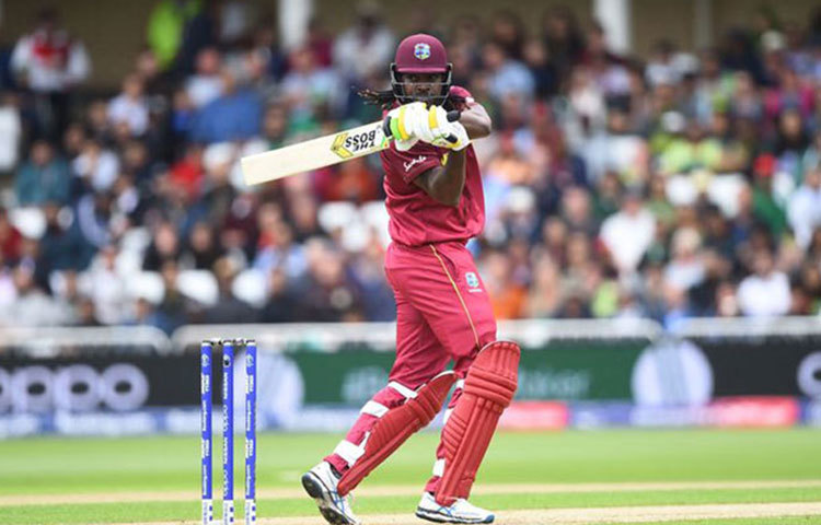 ওয়েস্ট ইন্ডিজ দলের মিডিয়া ম্যানেজার ফিলিপ স্পুনার জানিয়েছেন, ভারতের বিরুদ্ধে সিরিজ খেলার পর অবসর নেবেন গেইল। আগস্ট মাসে ভারতের বিরুদ্ধে সিরিজটাই গেইলের ক্যারিয়ারের শেষ সিরিজ। ইতিমধ্যে গেইলের ফেয়ারওয়েল নিয়ে পরিকল্পনা করছে ওয়েস্ট ইন্ডিজ বোর্ড।