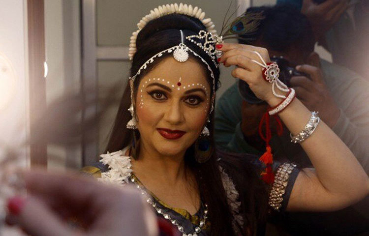 নাচই এই মুহূর্তে একমাত্র ধ্যানজ্ঞান নায়িকার। ইসকনের অনুষ্ঠানে পারফর্ম করেছেন বেশ কয়েকবার। শাস্ত্রীয় নৃত্য নিয়েই ব্যস্ত রয়েছেন তিনি।