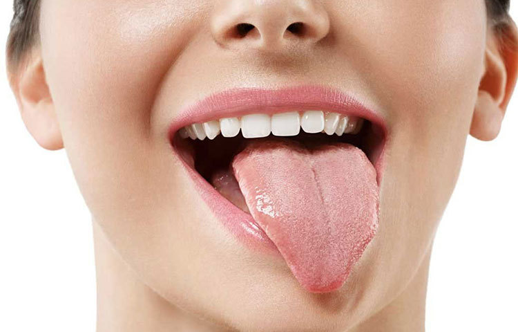 খুব ঝাল খেতে খেতে এক সময়ে জিভের স্বাদও কম অনুভব হতে থাকে। তাই ঝাল-মিষ্টি-টক কোনো কিছুই আলাদা করে বুঝতে পারা যায় না।