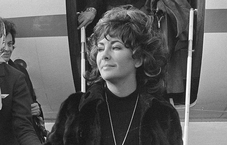 বার্ধক্যে পৌঁছে দীর্ঘ দিন রোগাক্রান্ত ছিলেন এলিজাবেথ টেলর। ডায়াবেটিস, হিপ রিপ্লেসমেন্ট সার্জারি, হৃদরোগ, ব্রেন টিউমারসহ বিভিন্ন শারীরিক সমস্যায় জর্জরিত ছিলেন তিনি। দীর্ঘ কুড়ি বছর অসুস্থ থাকার পরে চিরতরুণী এই নায়িকার মৃত্যু হয়েছিল ২০১১ সালের ২৩ মার্চ।