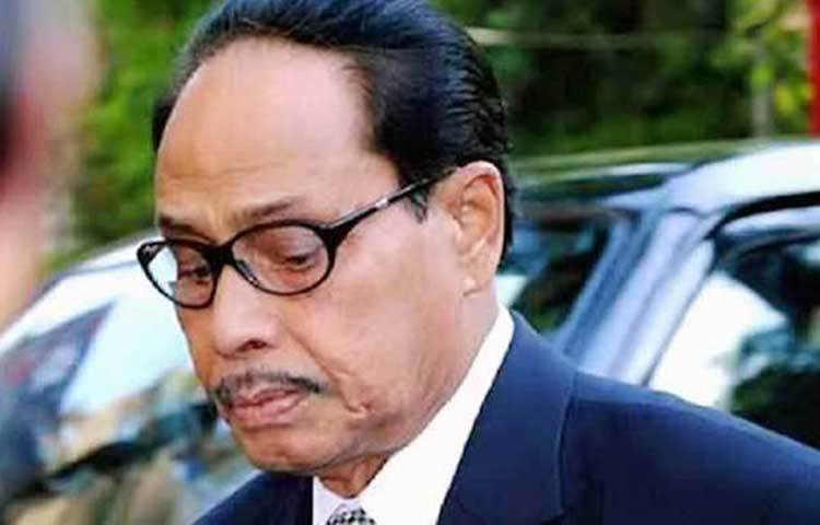 পাকিস্তান থেকে আটকে পড়া বাঙালিরা যখন ১৯৭৩ সালে দেশে ফিরে আসেন তখন তিনিও প্রত্যাবর্তন করেন।