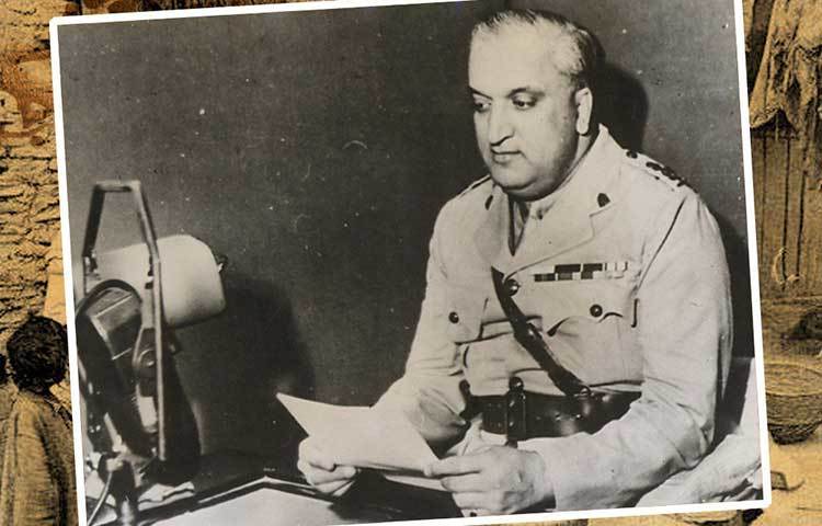 ১৯৪৭ সালে দেশভাগের সময়ে হরি সিংহ-ই ছিলেন কাশ্মীরের ক্ষমতায়। কিন্তু জম্মু কাশ্মীর কোন দিকে যাবে, ভারত না পাকিস্তান, সে প্রশ্নে নিরপেক্ষ অবস্থান নিয়েছিলেন তিনি। ভারত বা পাকিস্তান কোনো দিকেই অন্তর্ভূক্ত করতে চাননি তার প্রজাদের।