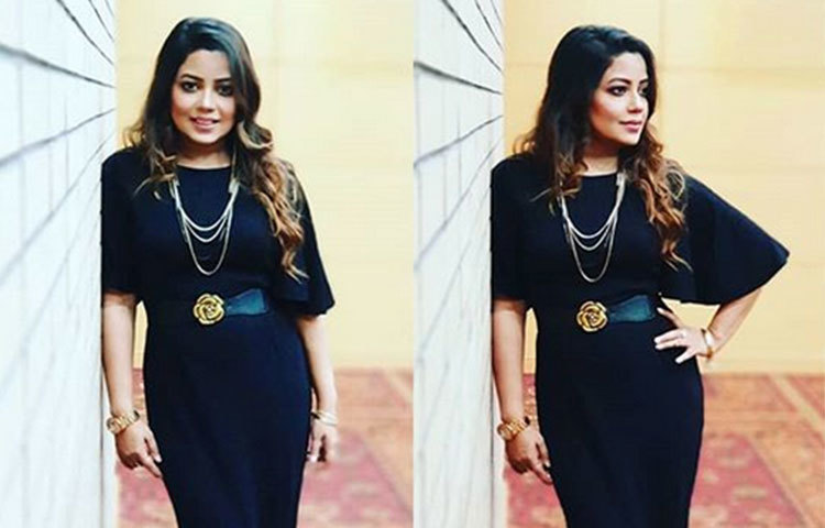 কনা গানের পাশাপাশি জিঙ্গেলে কণ্ঠ দিয়েও জনপ্রিয়তা লাভ করেছেন।