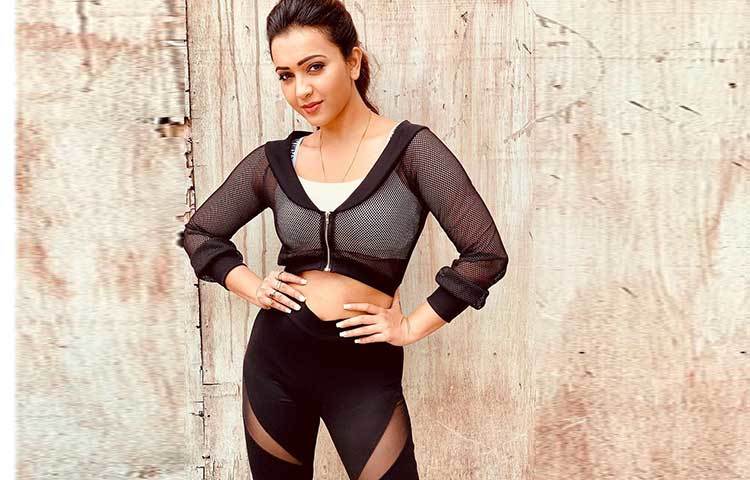 টলিউডে আসার পর একটার পর একটি ছবিতে কাজ করে যাচ্ছেন কৌশানী।