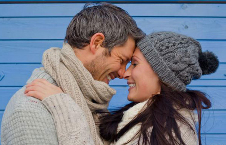 আগে থেকে যতটা খুশি বা আনন্দিত ছিলেন, দেখা বা কথা হওয়ার পর তা না হলে মন খারাপ করার কিছু নেই। আশা ছেড়ে না দিয়ে, ভালোবাসার আসল মানুষ পেতে অপেক্ষা করুন, ধৈর্য্যহারা হবেন না। কারণ হৃদয়ের জন্য ‘শেষ তারিখ’ বলে কিছু নেই। তাছাড়া হৃদয়ের ত্বকে কিন্তু বলিরেখা পড়–য়া না। ভালোবাসা চিরসবুজ, যেভাবে যতœ করবেন, সেভাবেই থাকবে।