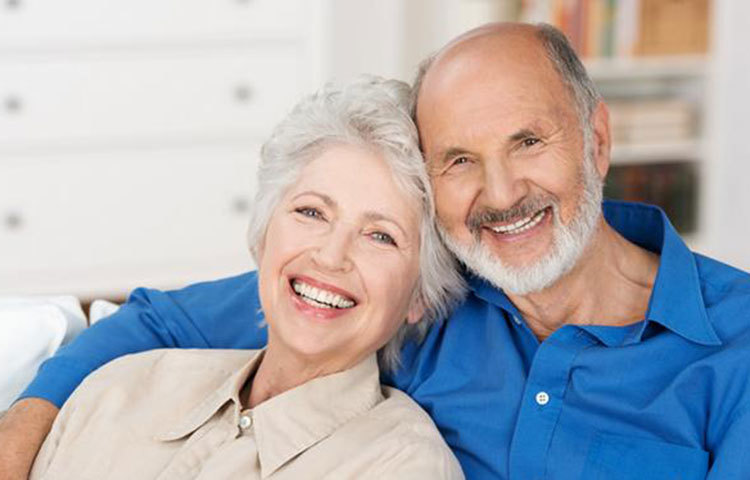 দিন বদলে গেছে, সময় পাল্টেছে, একথা ঠিক। তারপরও কিন্তু কে পুরুষ, আর কে নারী তা প্রথমদিন মনে রাখাই শ্রেয়। এই প্রজন্মের ছেলে-মেয়েদের ভাষা অনেকটা এরকম, ‘আগামী সপ্তাহে দেখা হলে কেমন হয়?’ একথা না বলে, বলা যেতে পারে, ‘আজকের সন্ধ্যাটা খুব সুন্দর কাটলো, এরকম দিন রিপিট হলে আমার দিক থেকে কোনো অসুবিধা নেই।’ অর্থাৎ এসব কথা একটু সেকেলে হলেও অসুবিধা নেই বরং এতে ভদ্রতার প্রকাশ ঘটে।