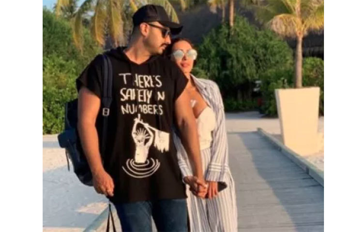 নিউইয়র্কে এক সঙ্গে ছুটি কাটাতে যান তারা।