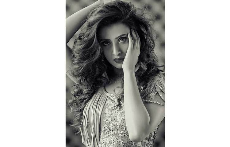 দুই বাংলার ছবিতেই কাজ করার অভিজ্ঞতা হয়েছে।