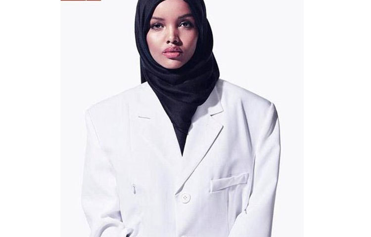 হালিমা ফ্যাশনের আন্তর্জাতিক অঙ্গনে প্রথশ মডেল, যিনি হিজাব পরে মঞ্চে র‌্যাম্প করেন।