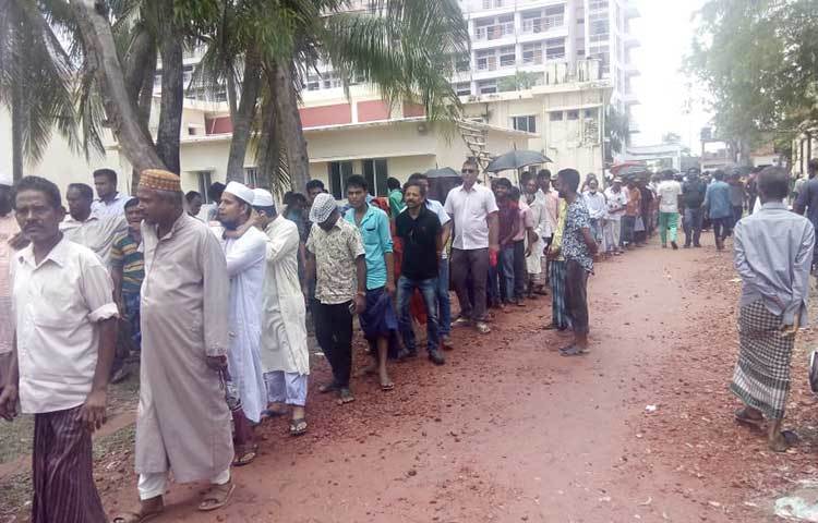 নয়ন বন্ডের মৃত্যুর কথা শুনে সবাই স্বস্তি প্রকাশ করছেন।