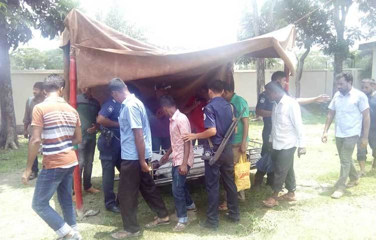 বরগুনার নারী নেত্রী ও উন্নয়ন কর্মী হোসনে আরা হাসি জাগো নিউজকে বলেন, নয়ন বন্ডের মৃত্যুর খবর নিঃসন্দেহে স্বস্তির। এ স্বস্তি শুধু আমার একার নয়, পুরো বরগুনাবাসীর। তবে নয়ন বন্ডকে জীবিত অবস্থায় গ্রেফতার করা সম্ভব হলে ওর বাহিনী সম্পর্কে সব তথ্য পেয়ে পুলিশ বাহিনীটিকে একেবারে নিশ্চিহ্ন করে দিতে পারতো।