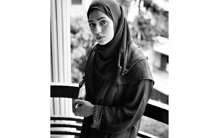 সমালোচনার পাশাপাশি কেউ কেউ তার এই ছবির প্রশংসাও করছেন।