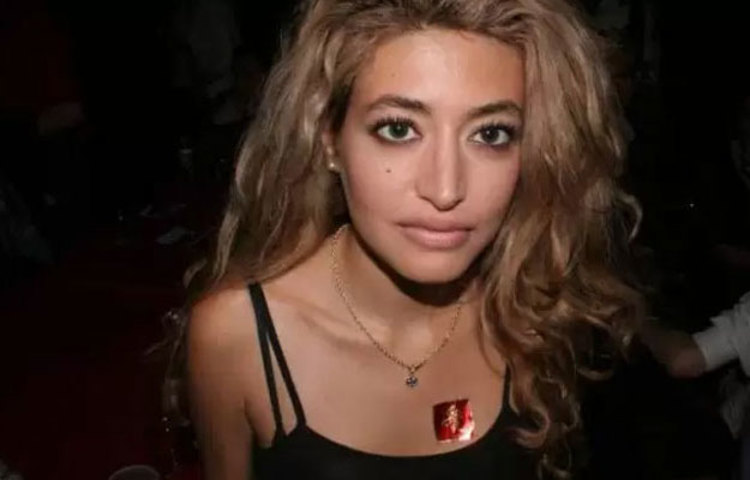 তার নাম ওয়াফা দুফোরকে। আমেরিকার মডেল জগতে তিনি পরিচিত মুখ।