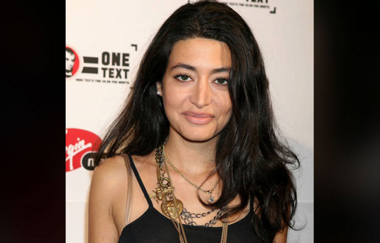 জানাগেছে আমেরিকার প্রথম সারির মডেল ওয়াফা। নিয়মিত গ্লামার হান্টে দেখা যায় তাকে।