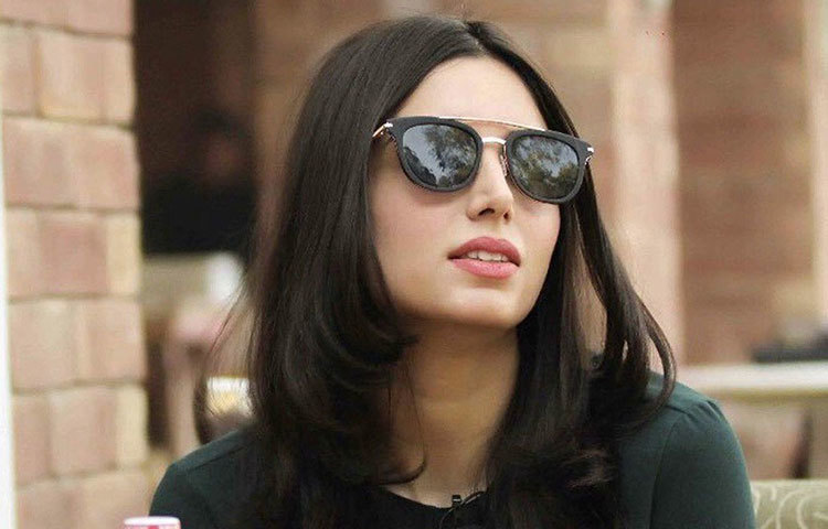 চ্যাম্পিয়নস ট্রফির সময় পাকিস্তানের ‘ন্যাশনাল লাকি চার্ম’ পুরস্কার পেয়েছেন তিনি।