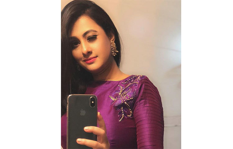 ২০০৭ সালের ৪ নভেম্বর পারিবারিকভাবে আহমেদ জামাল ফাহাদের সঙ্গে বিবাহবন্ধনে আবদ্ধ হন ঢাকাই চলচ্চিত্রের জনপ্রিয় তারকা পূর্ণিমা। ২০১৪ সালের ১৩ এপ্রিল কন্যাসন্তান জন্ম দেন এ অভিনেত্রী। মেয়ের নাম রেখেছেন তিনি আরশিয়া উমাইজা। স্বামী সংসার নিয়ে বেশ কেটে যাচ্ছে পূর্ণিমার দিন।