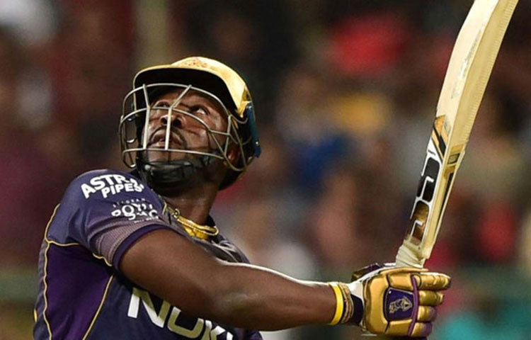 আইপিএলে সব থেকে দ্রুততম এক হাজার রান পূর্ণ করলেন তিনি। সঙ্গে ৫০টি উইকেট পেলেন সব থেকে কম ম্যাচ খেলে।