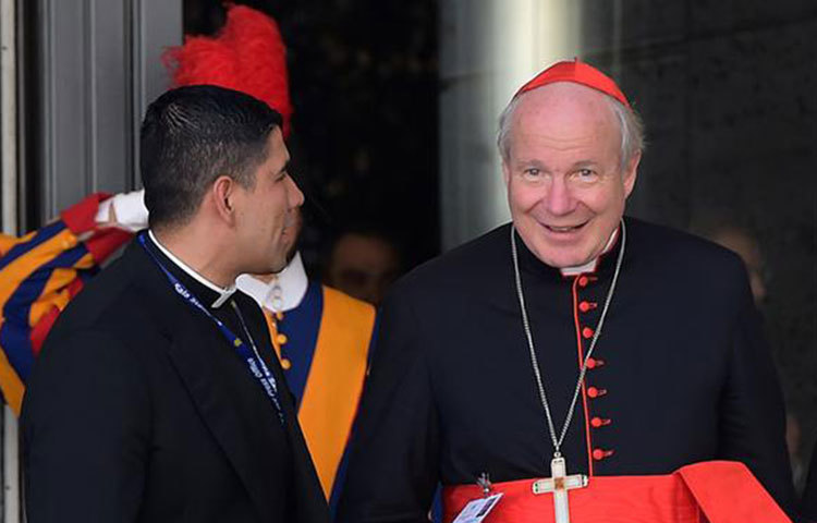 ধর্মীয় নেতাদের মানা: বলিভিয়া, মেক্সিকো ও এল সালভেদর সহ আটটি দেশের সংবিধান বলছে, ধর্মীয় নেতারা প্রেসিডেন্ট নির্বাচনে প্রতিদ্বন্দ্বিতা করতে পারবেন না। অন্য দেশগুলো হচ্ছে মিয়ানমার, কস্টা রিকা, হন্ডুরাস, নিকারাগুয়া ও ভেনিজুয়েলা।