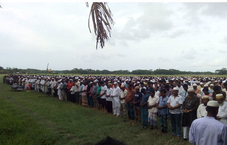 পরে স্থানীয় লোকজন রিফাত শরীফকে গুরুতর আহত অবস্থায় উদ্ধার করে বরগুনা জেনারেল হাসপাতালে নিয়ে যায়। পরে বরিশাল শের-ই-বাংলা মেডিকেল কলেজ হাসপাতালে নেয়া হলে রিফাত শরীফের মৃত্যু হয়।
