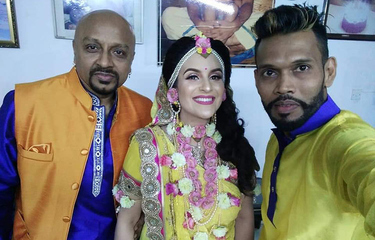 ছেলের গায়ে হলুদের অনুষ্ঠানে নায়ক রুবেল।