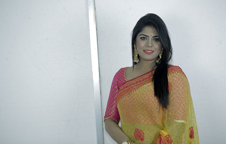 বিনোদন জগতে বিভিন্নমাধ্যমে কাজ করলেও উপস্থাপিকা হিসেবেই সবচেয়ে জনপ্রিয় শান্তা জাহান।