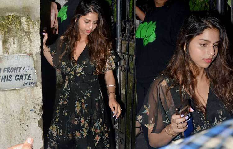 কিছুদিন আগেই লন্ডনের আর্ডিংলি কলেজ থেকে স্নাতক হয়েছেন সুহানা। সম্ভবত এবার তিনি বলিউডের ছবিতে অভিষেক করতে পারেন। এর আগেই অভিনয়ের প্রতি নিজের ইচ্ছাপ্রকাশ করেছেন শাহরুখ কন্যা।