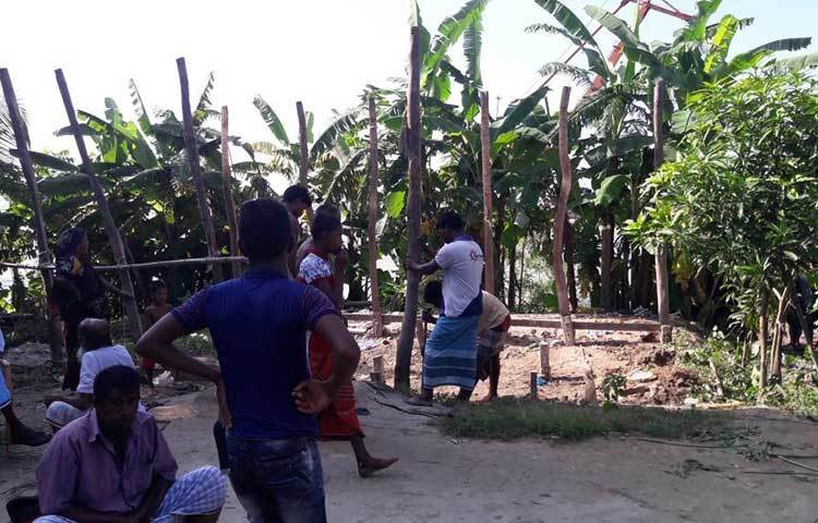 জানা গেছে, পূর্বনাওডোবা ইউনিয়নের উকিল উদ্দিন মুন্সীরকান্দি গ্রামের জিরো পয়েন্টের শাহজাহান খানের বাড়ি থেকে শুরু করে সিরাজুল বেপারীর বাড়ি পর্যন্ত পদ্মা নদীর তীরবর্তী এলাকা ভাঙনপ্রবণ। মো. ছগির হোসেন