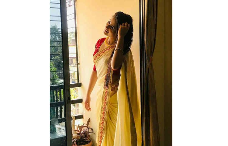 অভিযোগ, গন্তব্যে যাওয়ার জন্য একটি উবার ক্যাব বুক করেন অভিনেত্রী। কিন্তু গাড়িতে ওঠার পর থেকেই ক্যাব চালক তার সঙ্গে অভব্যতা শুরু করে।