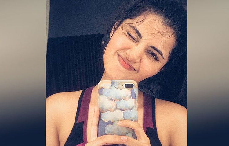 এখন আলোচনায় দক্ষিণী ছবির এই তারকা।