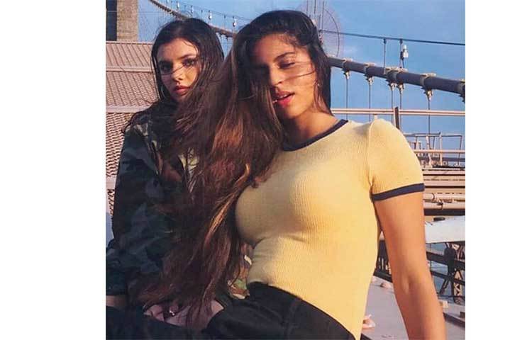 ঘুরতে বেরিয়েছেন সুহানা।