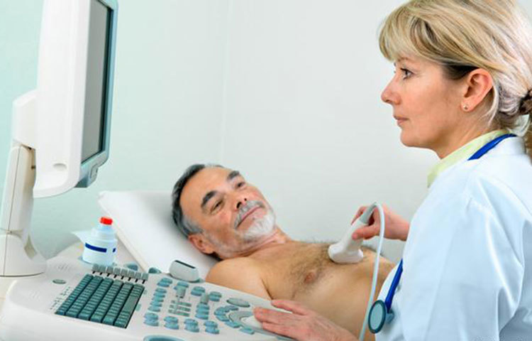 ধূমপান ছেড়ে দেওয়ার এক বছর, ১০ বছর বা ১৫ বছর পর: ধূমপান ছেড়ে দেয়ার এক বছর পর থেকেই হৃদরোগের ঝুঁকি অর্ধেক কমে যায়। তাছাড়া দশ বছর ধূমপান না করলে একজন ধুমপায়ীর ফুসফুসের ক্যানসারে মারা যাওয়ার ঝুঁকির তুলনায় অর্ধেক কমে যায়। শুধু তাই নয়, ১৫ বছর ধূমপান থেকে বিরত থাকলে তার করোনারি হৃদরোগ হওয়ার ঝুঁকি কমে যায়, যে জীবনে কখনো ধূমপান করেনি তার মতো।