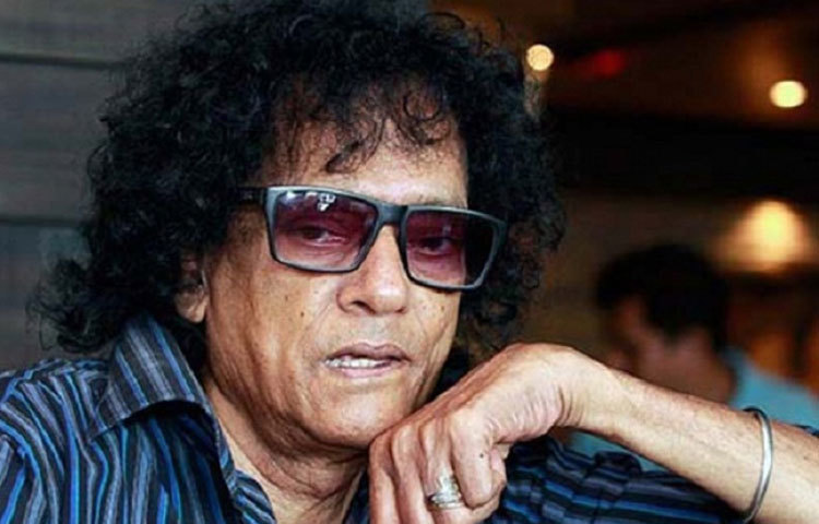 সেজন্য টেলি সামাদকে গত ১৯ ডিসেম্বর রাজধানীর বঙ্গবন্ধু শেখ মুজিব মেডিকেল বিশ্ববিদ্যালয়ের আইসিইউতে ভর্তি করা হয়। সে যাত্রাতেও সুস্থ হয়ে বাসায় ফিরেন তিনি। কিন্তু হঠাৎ করেই কয়েকদিন আগে আবারও অসুস্থ হয়ে পড়েন টেলি সামাদ।