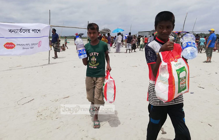 সরকারি তথ্যে বন্যায় সারাদেশে এক লাখ ৪০ হাজার হেক্টর জমির ফসল এবং পাঁচ হাজার ২১৪ কিলোমিটার সড়ক ক্ষতিগ্রস্ত হয়েছে। ছবি: মাহবুব আলম