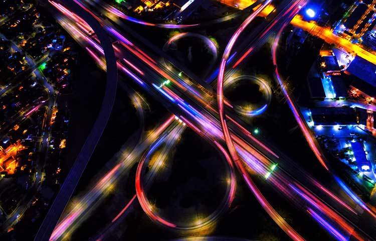 আমেরিকার ক্যালিফোর্নিয়ার রাতের লস অ্যাঞ্জেলস।