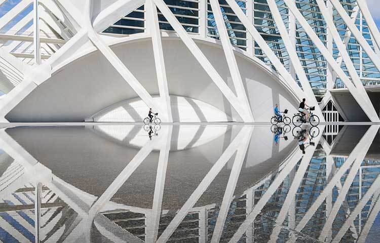 স্পেনের ভ্যালেন্সিয়ার একটি ভবনের ছবি।