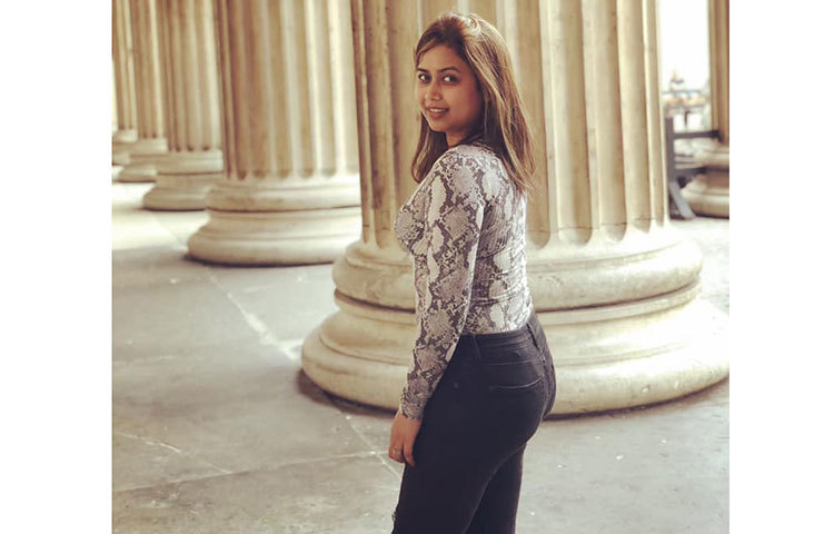 ব্রিটিশ মিউজিয়ামের বারান্দায় ভাবনা।