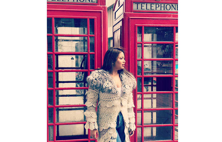 লন্ডনে শীতের পোষাকে ভাবনা।