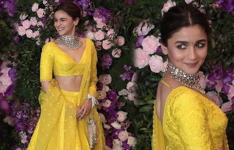 সব্যসাচী মুখোপাধ্যায়ের ডিজাইন করা ঢাকাই লেহেঙ্গায় মাত করেছিলেন আলিয়া ভাট।