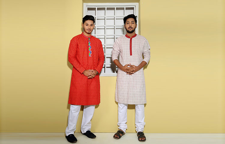 বাংলার মেলার কুর্তা, পাঞ্জাবি ও ফতুয়ায় আভিজাত্য ফুটিয়ে তুলতে কারচুপি, টাই ডাই, বাটিক, ব্লক, চুনরি এবং অ্যাম্ব্রয়ডারি।