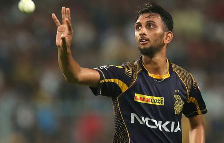 প্রসিদ্ধ কৃষ্ণ: তিনি থাকতে পারেন দশ নম্বরে। আগের চেয়ে অনেক ভালো বল করছেন। চাপের মুখে ভালো বল করার ক্ষমতা রাখেন।