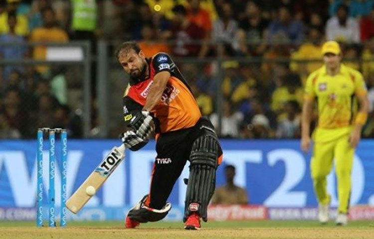 সানরাইজার্স হায়দরাবাদে সবচেয়ে বয়স্ক ক্রিকেটার ইউসুফ পাঠান। বয়স ৩৬। কলকাতা নাইট রাইডার্সে খেলার সময়ও দলে গুরুত্বপূর্ণ ভূমিকা পালন করেছেন তিনি।