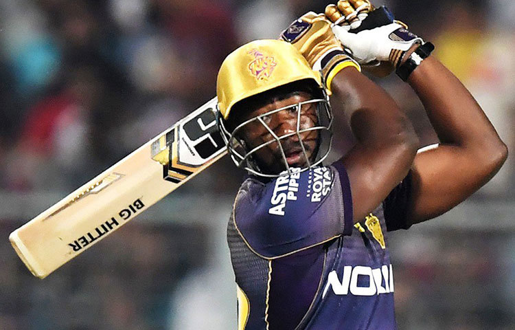 আন্দ্রে রাসেল: আইপিএল শুরুর আগে তিনি অরেঞ্জ ক্যাপের দৌড়ের আলোচনার মধ্যেই ছিলেন না। কিন্তু, প্রথম দুটি ম্যাচে যেভাবে রান করেছেন, তাতে অরেঞ্জ ক্যাপের দাবিদারের তালিকায় উঠে এসেছেন। শেষ পর্যন্ত ধারাবাহিকতা দেখাতে পারলে অনেক হিসেবই পাল্টে দিতে পারেন।