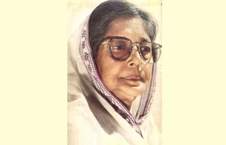 জাহানারা ইমাম: শহীদ জননী জাহানারা ইমাম বাংলা সাহিত্যে অসামান্য অবদানের জন্যে তিনি ১৯৯১ সালে তিনি ‘বাংলা একাডেমি পুরস্কার’ লাভ করেন। জাহানারা ইমাম ‘একাত্তরের দিনগুলি’ বইয়ের জন্য তিনি বিখ্যাত। মুক্তিযুদ্ধে তার বড় ছেলে শফি ইমাম রুমী দেশের মুক্তিসংগ্রামে অংশগ্রহণ করেন এবং কয়েকটি সফল গেরিলা অপারেশনের পর পাকিস্তানি সেনাবাহিনীর হাতে গ্রেফতার হন। পরবর্তীতে নির্মমভাবে শহীদ হন।